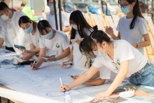 “繪繽紛色彩，守?zé)o毒家園”主題手繪活動.jpg