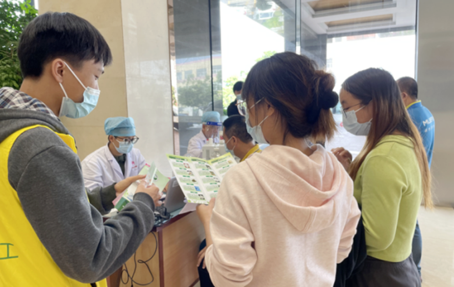 阜沙鎮(zhèn)禁毒信息〔2022〕第246期--【禁毒攻堅(jiān)】“無償獻(xiàn)血 禁毒同行”-阜沙禁毒宣傳進(jìn)廠企 （2