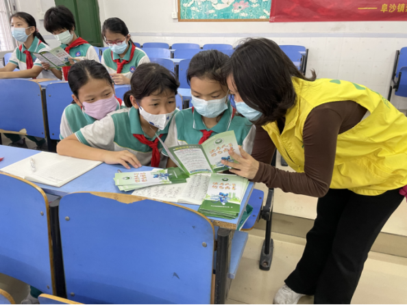 阜沙鎮(zhèn)禁毒信息〔2022〕第254期--【禁毒攻堅】“無毒青春，健康校園”—阜沙鎮(zhèn)開展禁毒宣傳進校園